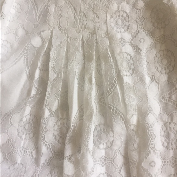 Doe & Rae White Lace Dressy Tank - Picture 3 of 3